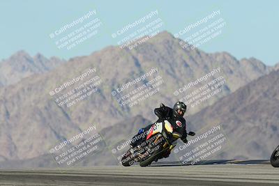 media/Dec-01-2025-Moto Forza (Mon) [[2daa91e15f]]/2-Intermediate Group/Session 4 Turn 9/